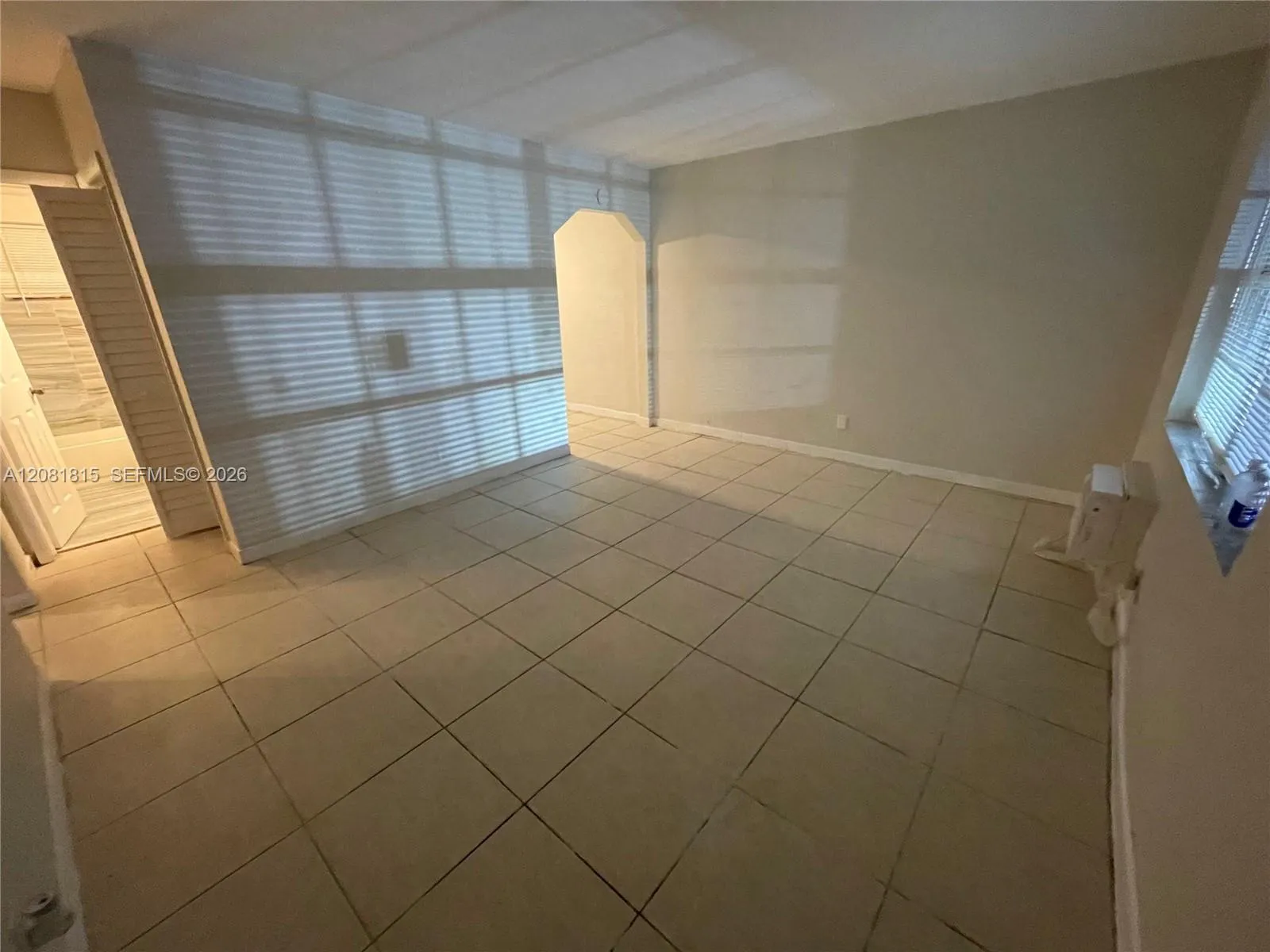 View details of listing 821 NW 7th Avenue 2, Hallandale Beach, FL 33009 Hallandale Beach with MLS#