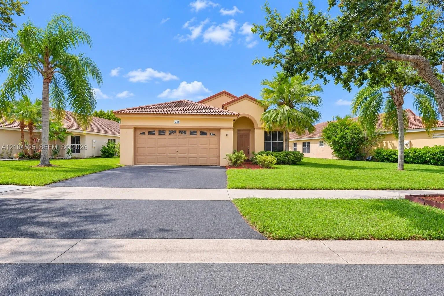 View details of listing 825 Falling Water Road 0, Weston, FL 33326 Weston with MLS#