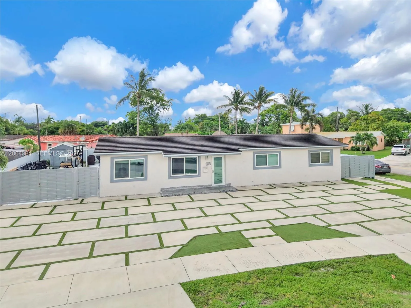 Listing  8251 NW 185th Street, Hialeah, FL 33015, Hialeah, FL 33015