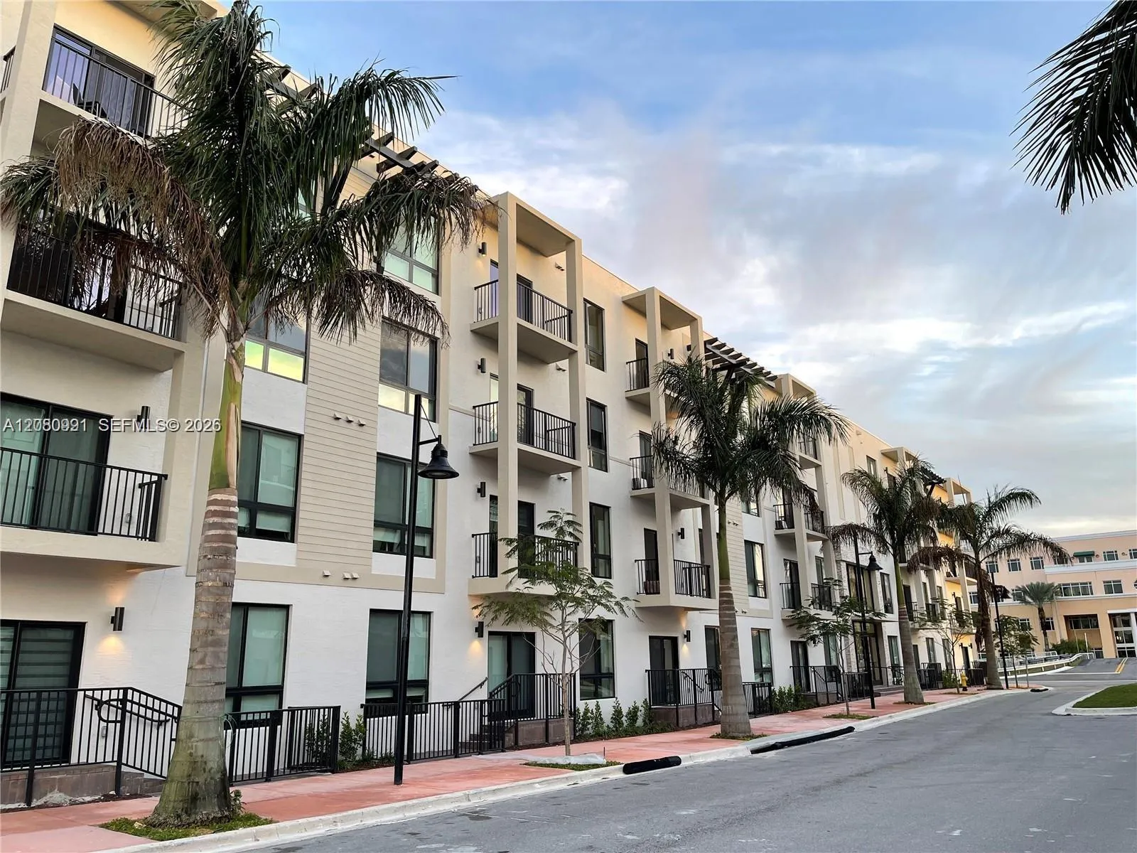 Listing  8265 NW 41st Street C-305, Doral, FL 33166, Doral, FL 33166