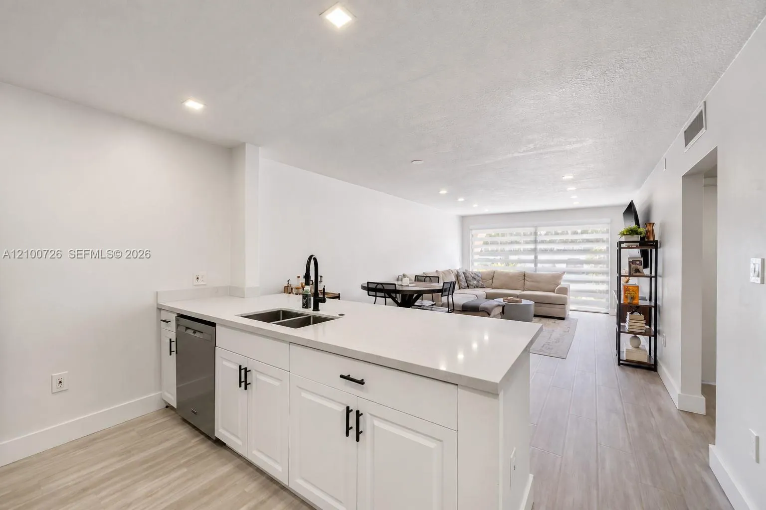 View details of listing 8267 SW 128th Street 115, Pinecrest, FL 33156 Pinecrest with MLS# 
