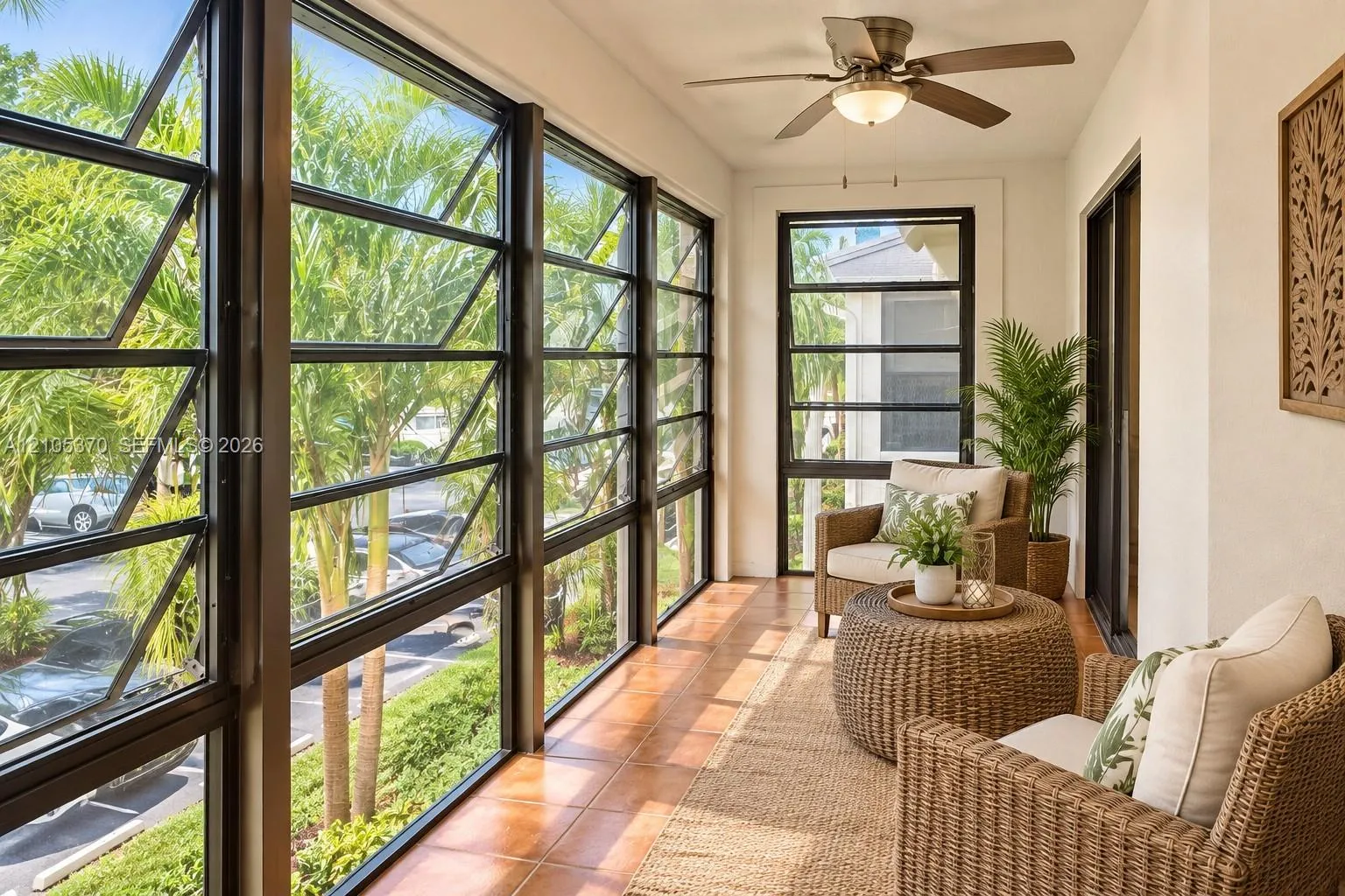 Listing  827 NE 199th Street 205, Miami, FL 33179, Miami, FL 33179