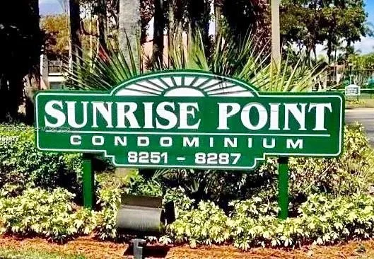 View details of listing 8281 SW 128th Street 104, Pinecrest, FL 33156 Pinecrest with MLS# 