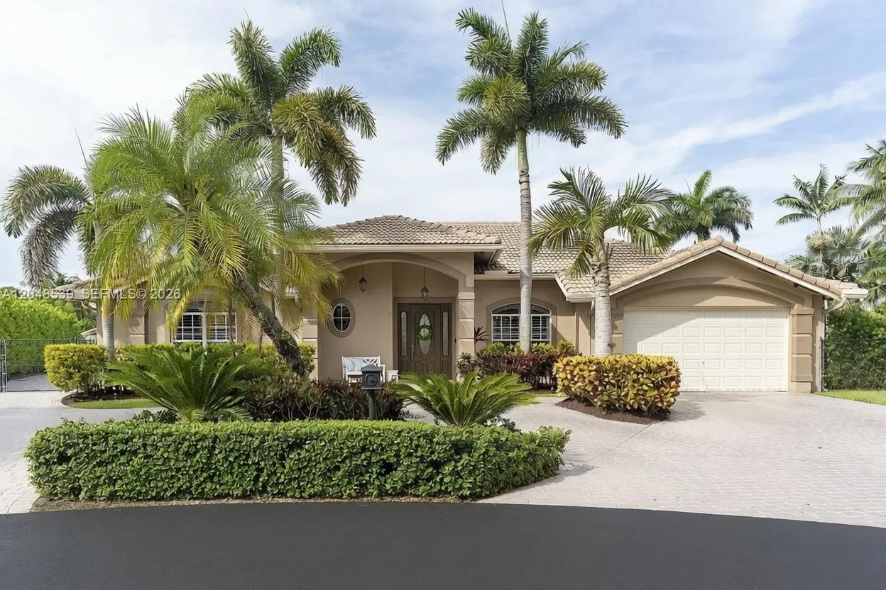 Listing  8298 SW 173rd Terrace, Palmetto Bay, FL 33157, Palmetto Bay, FL 33157