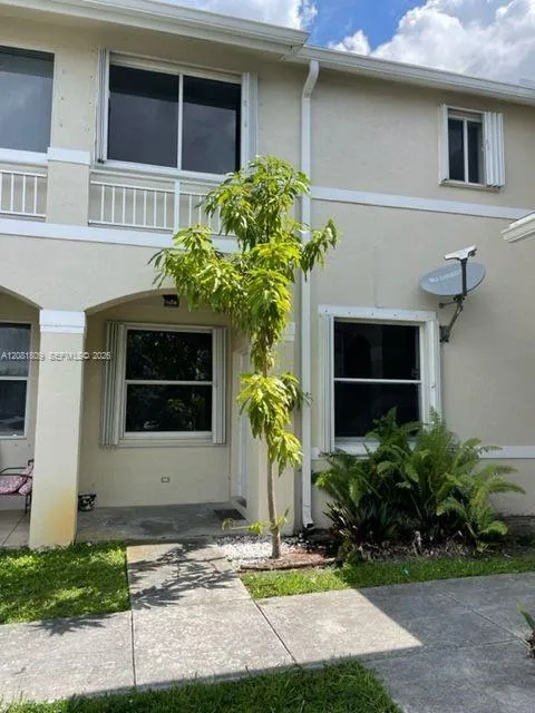 Listing  835 NE 212th Terrace 2, Miami, FL 33179, Miami, FL 33179