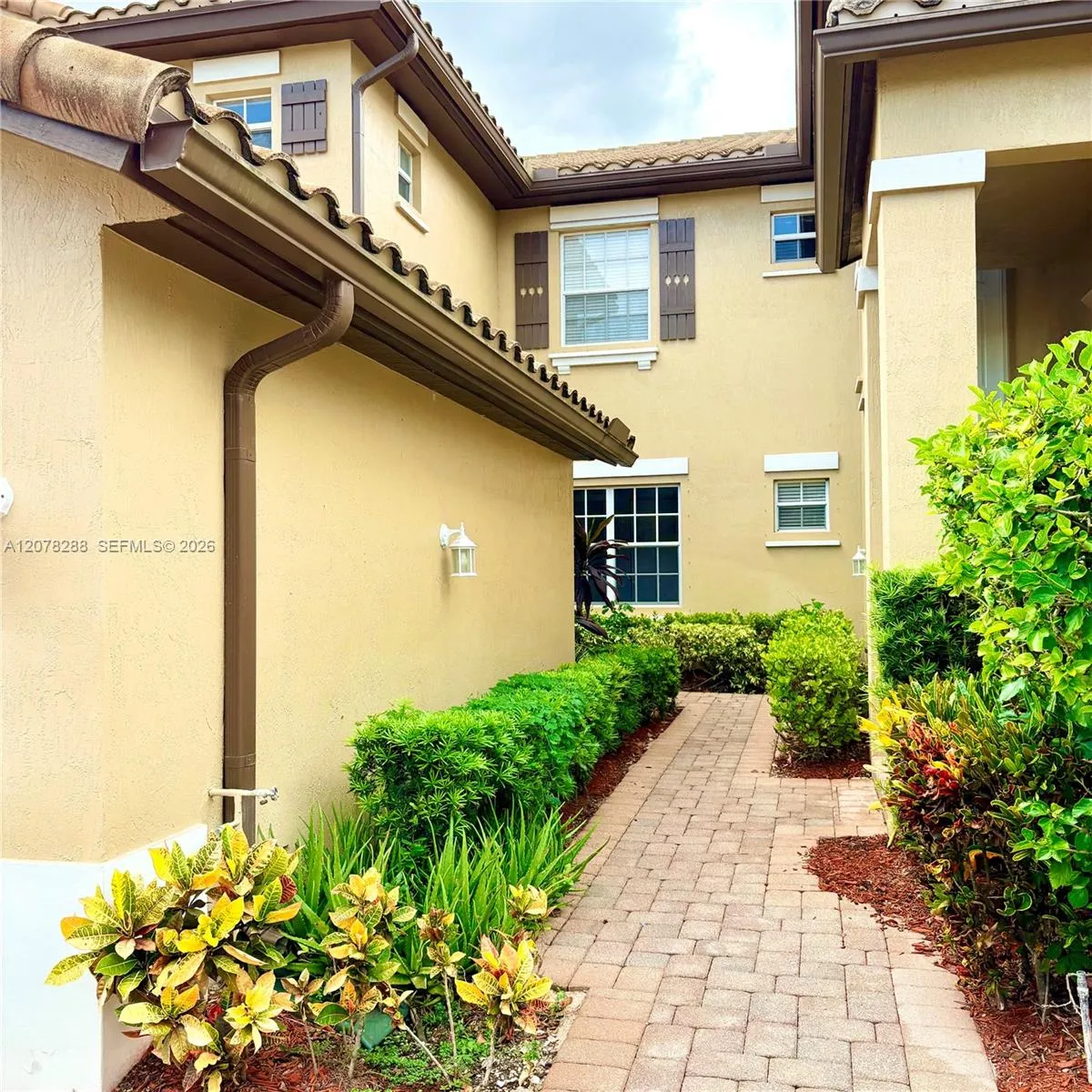 Listing  8351 NW 128th Lane 22-B, Parkland, FL 33076, Parkland, FL 33076