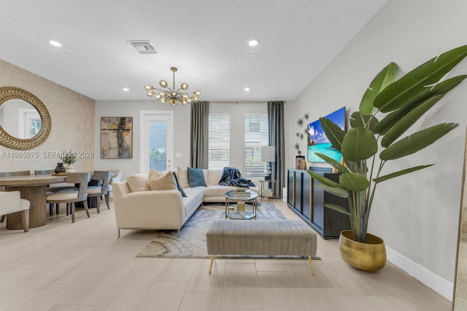 Listing  8351 NW 7th Court, Plantation, FL 33324, Plantation, FL 33324