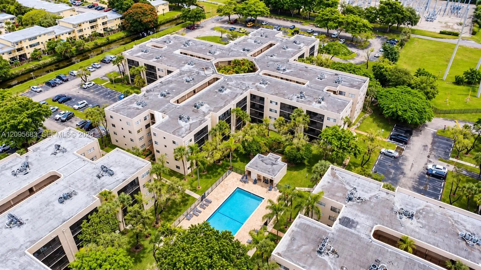 View details of listing 8400 SW 133rd Ave Road 318, Miami, FL 33183 Miami with MLS#