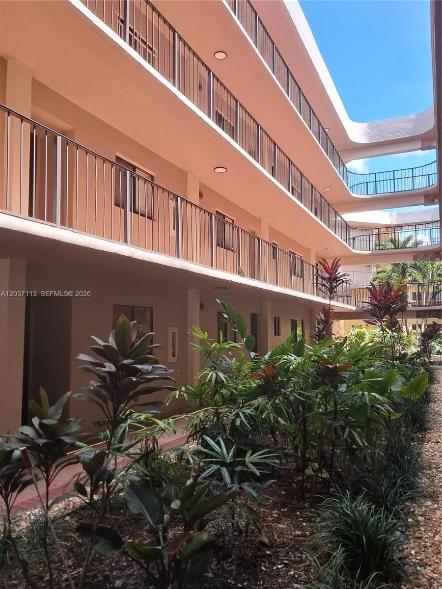 View details of listing 8420 SW 133rd Ave Road 120, Miami, FL 33183 Miami with MLS#