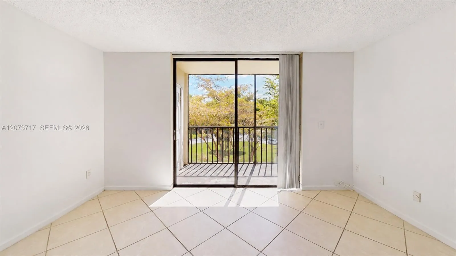 View details of listing 8420 SW 133rd Ave Road 424, Miami, FL 33183 Miami with MLS#