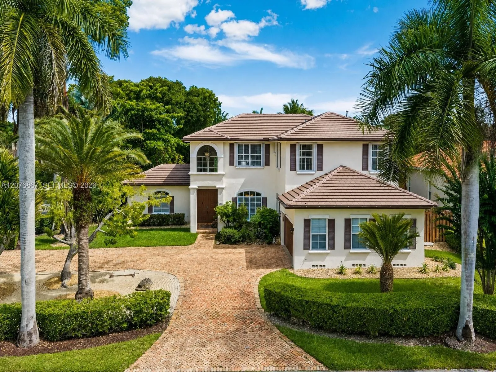 View details of listing 8445 SW 163rd Terrace, Palmetto Bay, FL 33157 Palmetto Bay with MLS# 