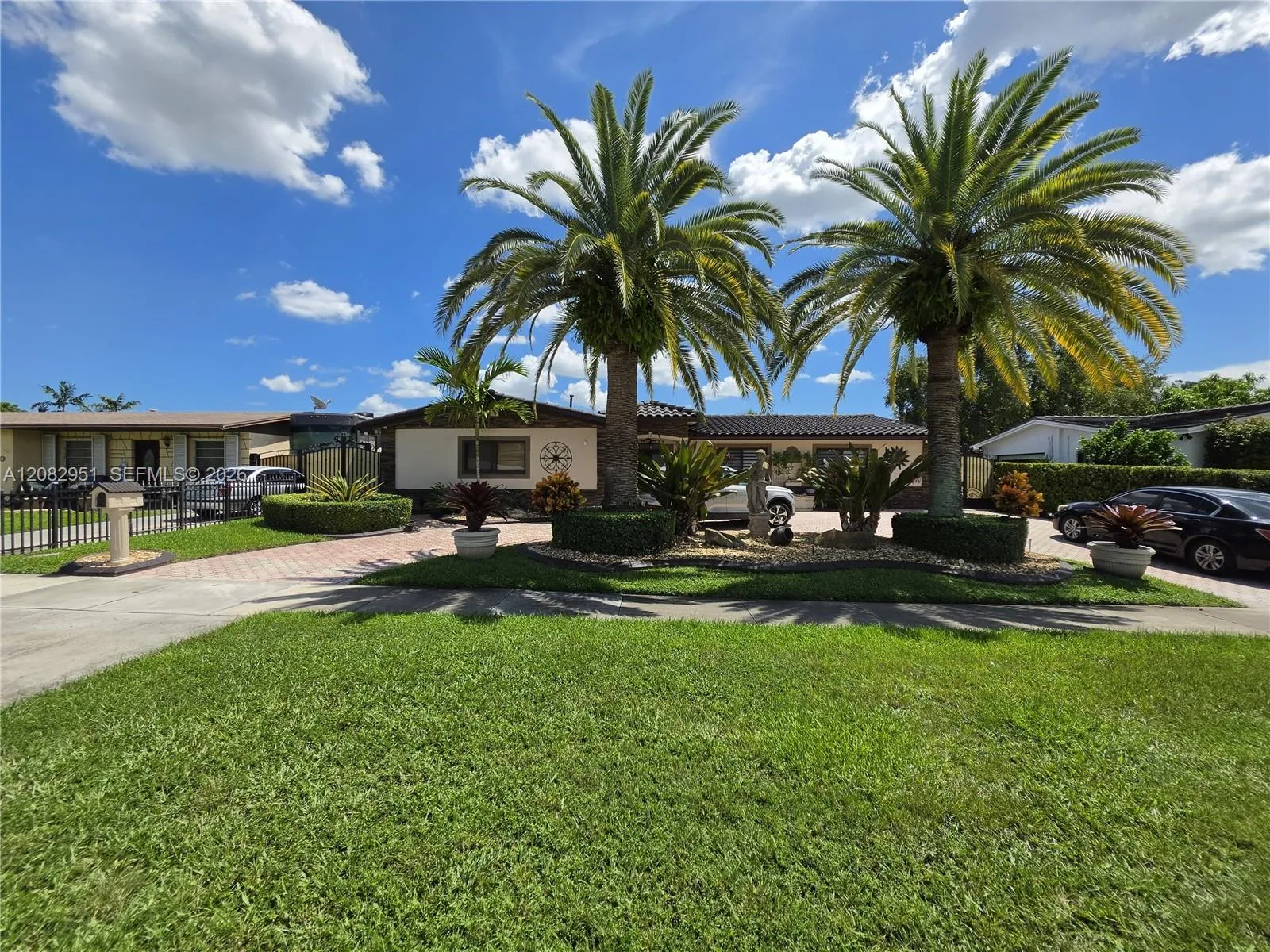 Listing  8450 NW 178th Street, Hialeah, FL 33015, Hialeah, FL 33015