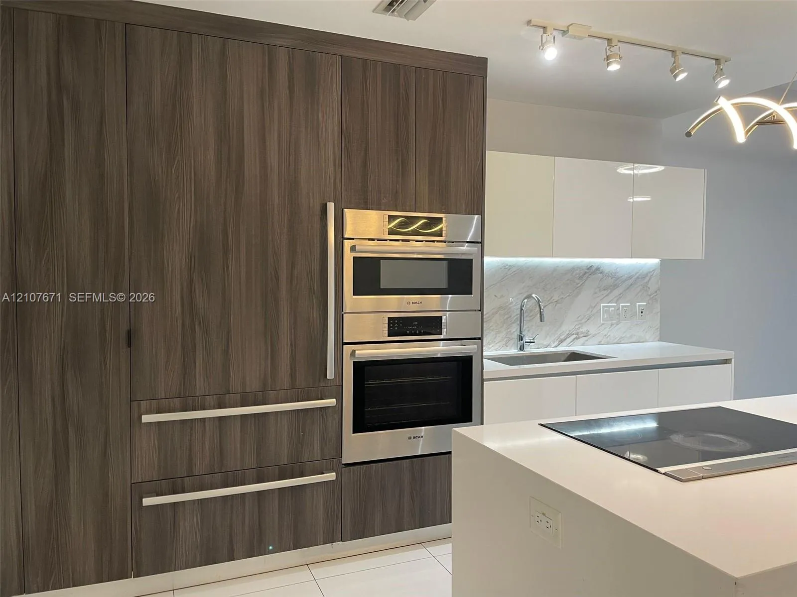 Listing  851 NE 1st Avenue 4306, Miami, FL 33132, Miami, FL 33132
