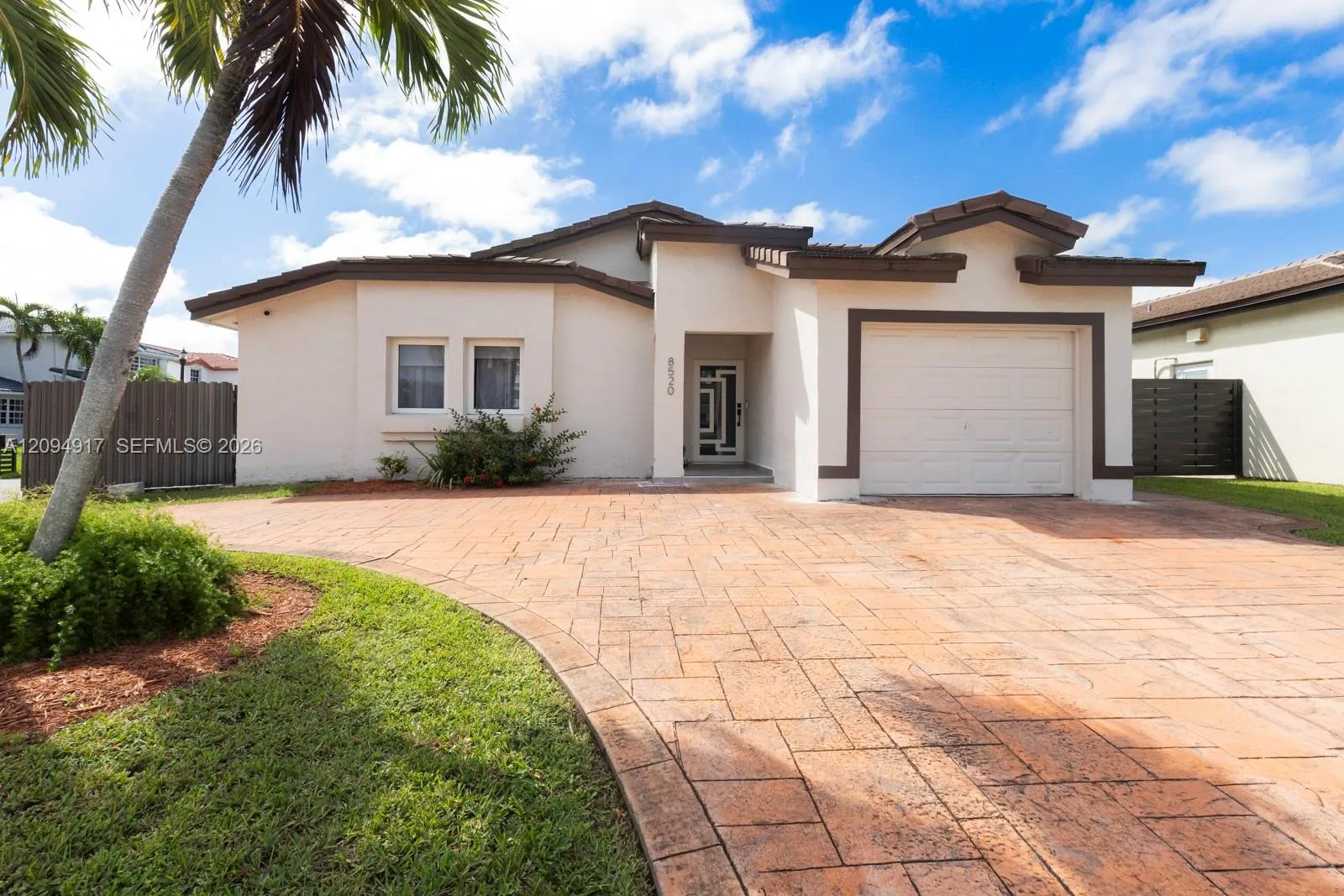 View details of listing 8520 SW 207th Terrace, Cutler Bay, FL 33189 Cutler Bay with MLS#