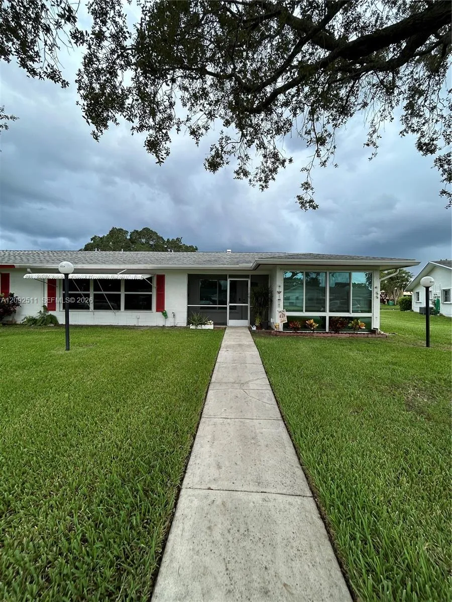 View details of listing 8534 NW 10th Street C78, Plantation, FL 33322 Plantation with MLS# 