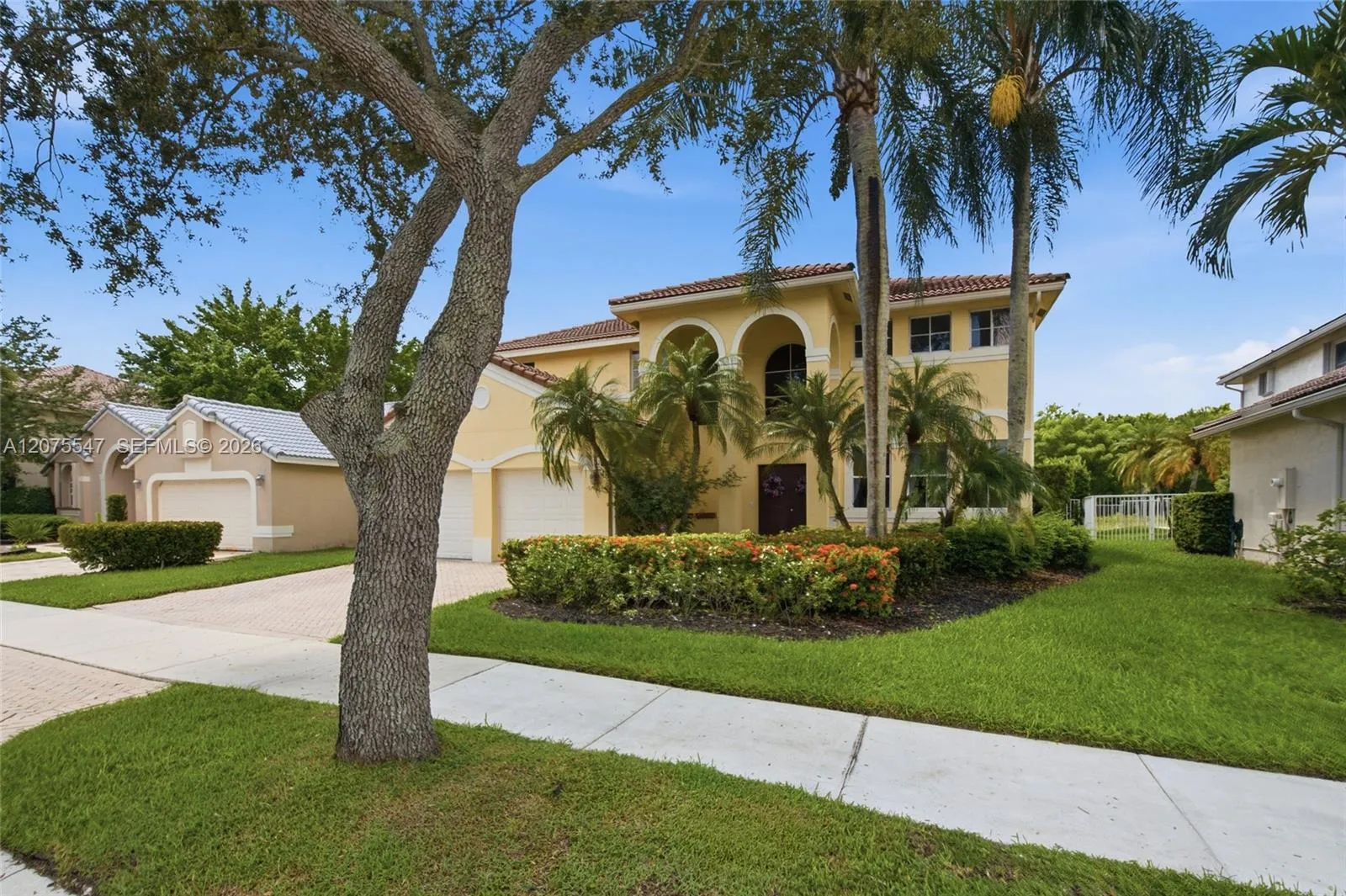 Listing  861 Crestview Circle, Weston, FL 33327, Weston, FL 33327