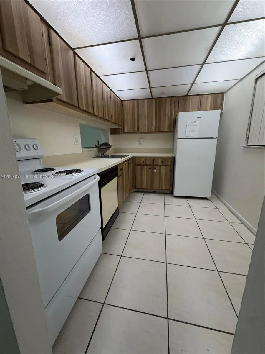 View details of listing 8700 SW 133rd Ave Road 120, Miami, FL 33183 Miami with MLS#