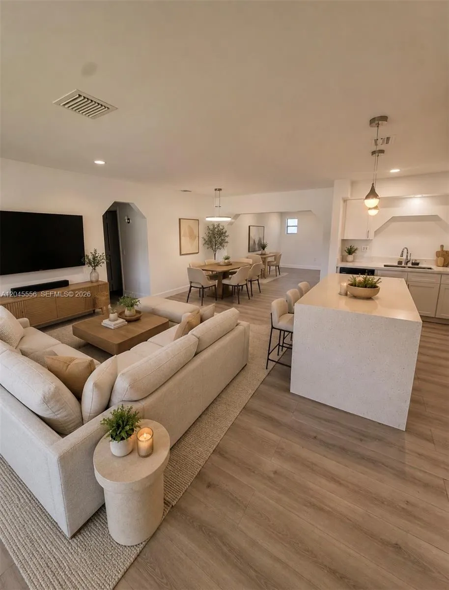 Listing  8720 NW 11th Street, Pembroke Pines, FL 33024, Pembroke Pines, FL 33024