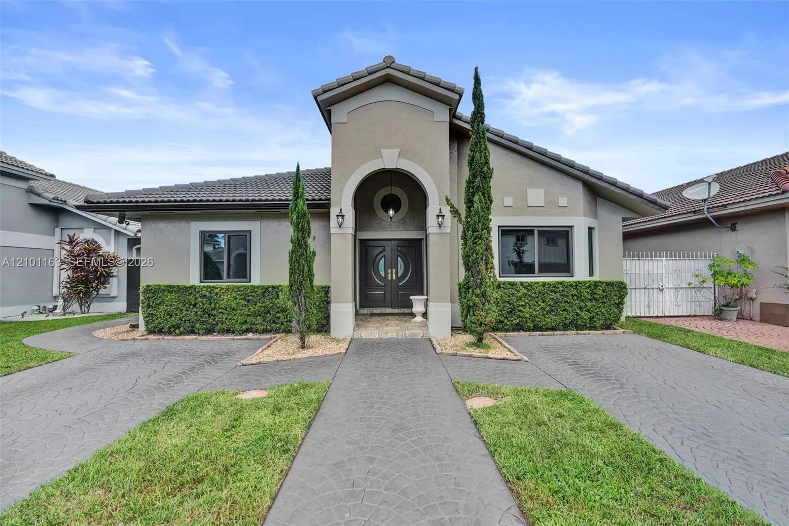 View details of listing 8741 NW 141st Terrace, Miami Lakes, FL 33018 Miami Lakes with MLS#