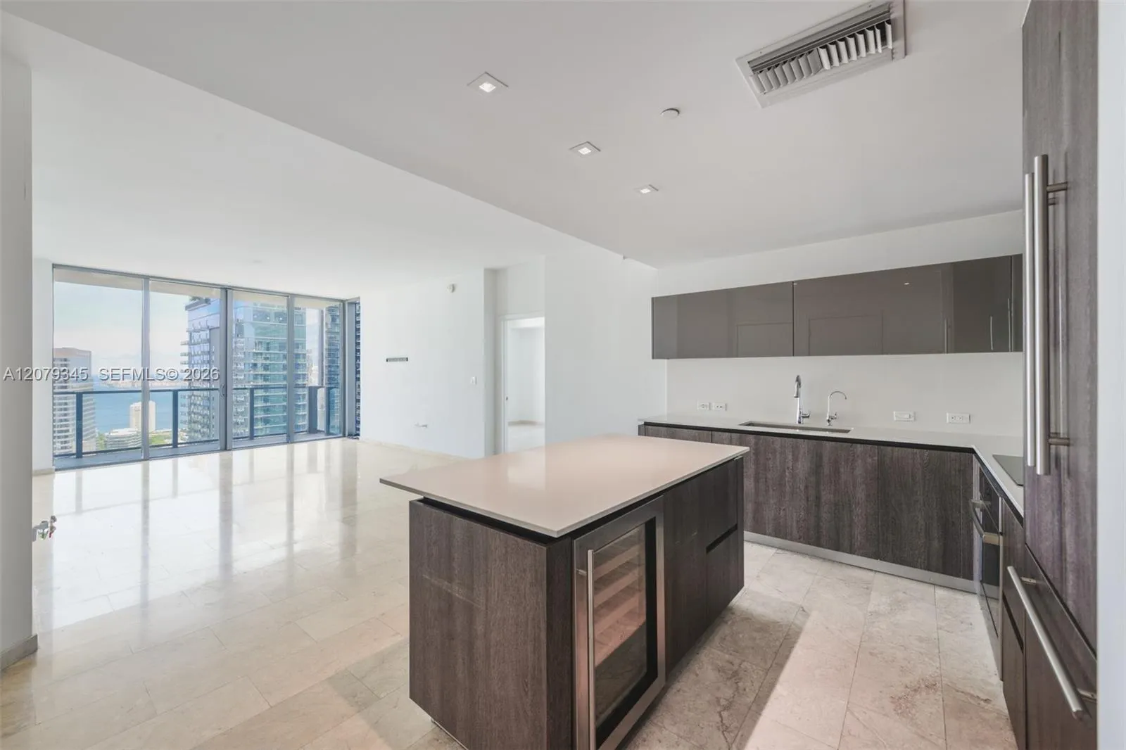 Listing  88 SW 7th Street 3409, Miami, FL 33130, Miami, FL 33130