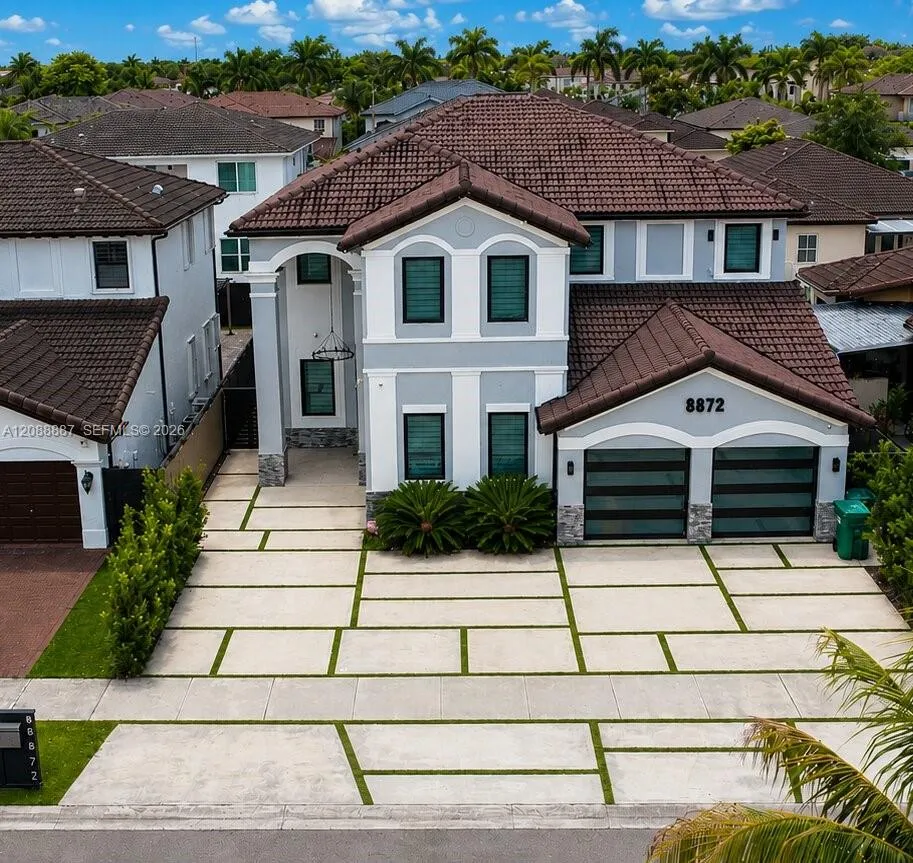 View details of listing 8872 NW 181st Street, Hialeah Gardens, FL 33018 Hialeah Gardens with MLS# 