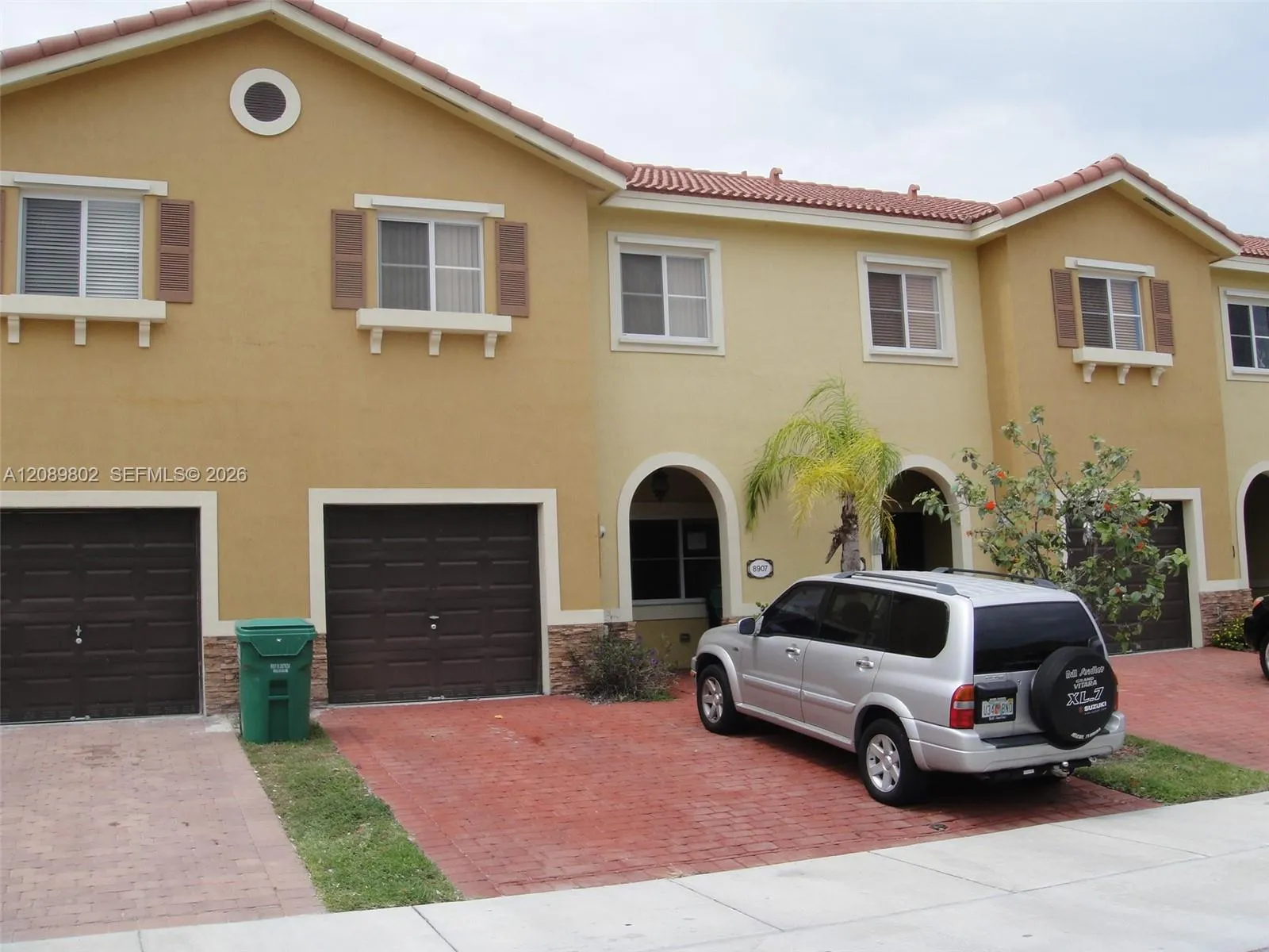 View details of listing 8907 SW 220th Street, Cutler Bay, FL 33190 Cutler Bay with MLS#