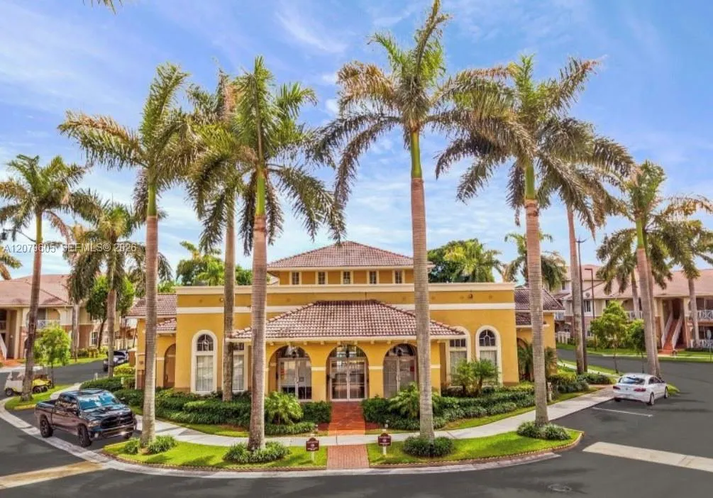 Listing  8956 W Flagler Street 208, Miami, FL 33174, Miami, FL 33174