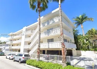 Listing  900 Euclid Avenue 12, Miami Beach, FL 33139, Miami Beach, FL 33139