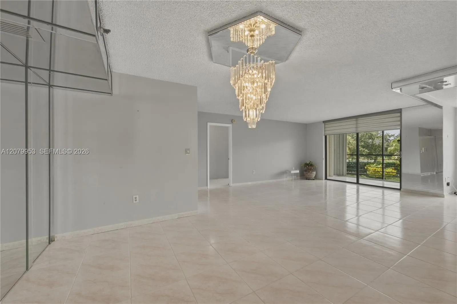 Listing  900 Saint Charles Place 310, Pembroke Pines, FL 33026, Pembroke Pines, FL 33026