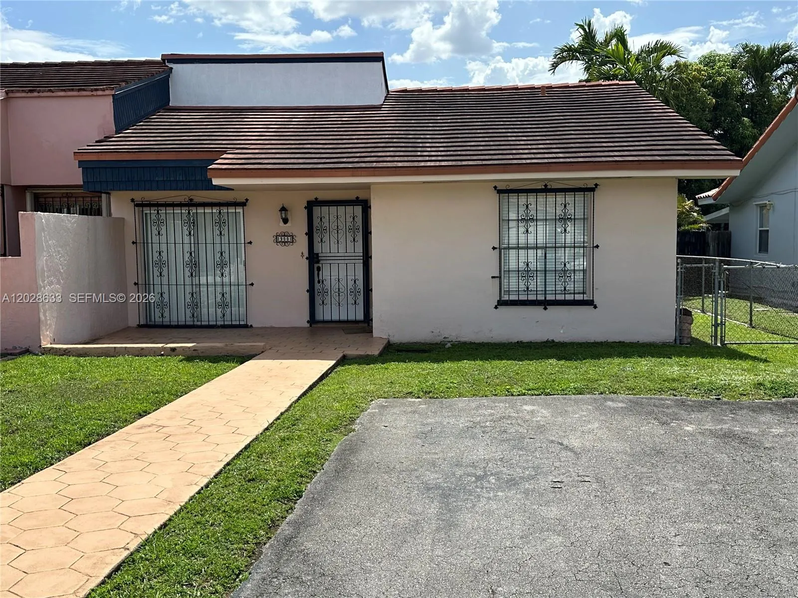 Listing  900 SW 104th Avenue 25B, Miami, FL 33174, Miami, FL 33174