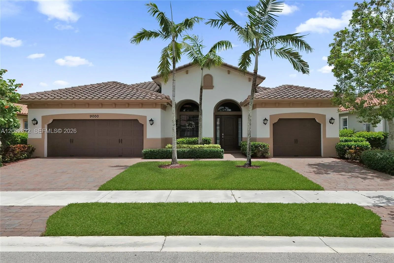View details of listing 9000 Lakeview Place, Parkland, FL 33076 Parkland with MLS# 