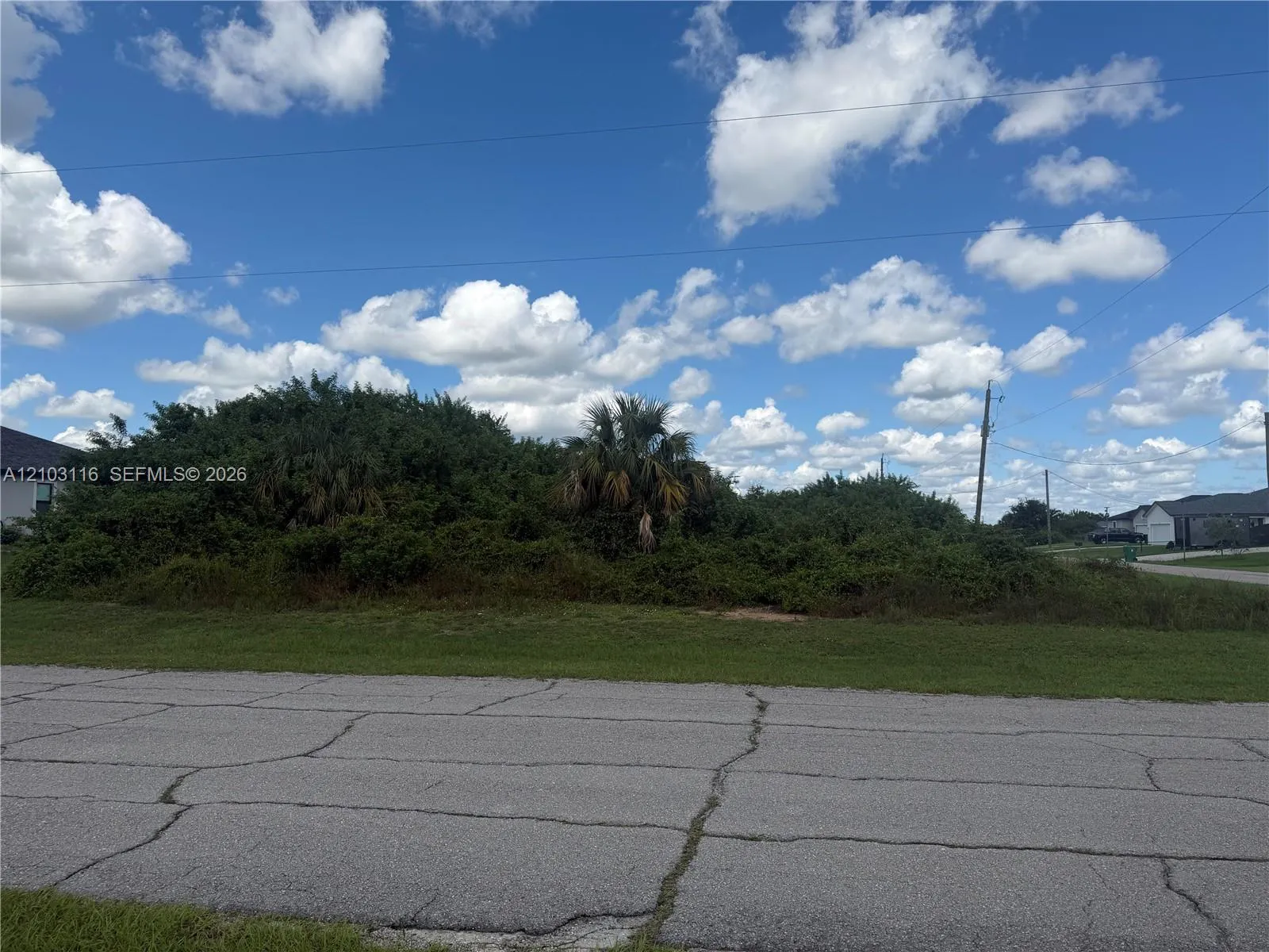 Listing  9006 Maywood Circle, Lehigh Acres, FL 33935, Lehigh Acres, FL 33935