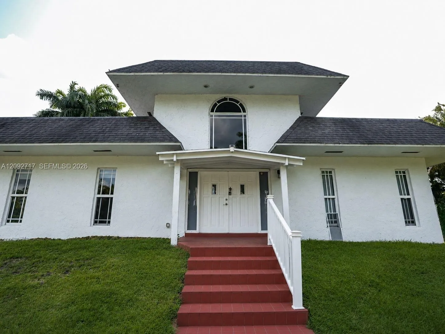 View details of listing 901 SW 121 Avenue, Davie, FL 33325 Davie with MLS# 