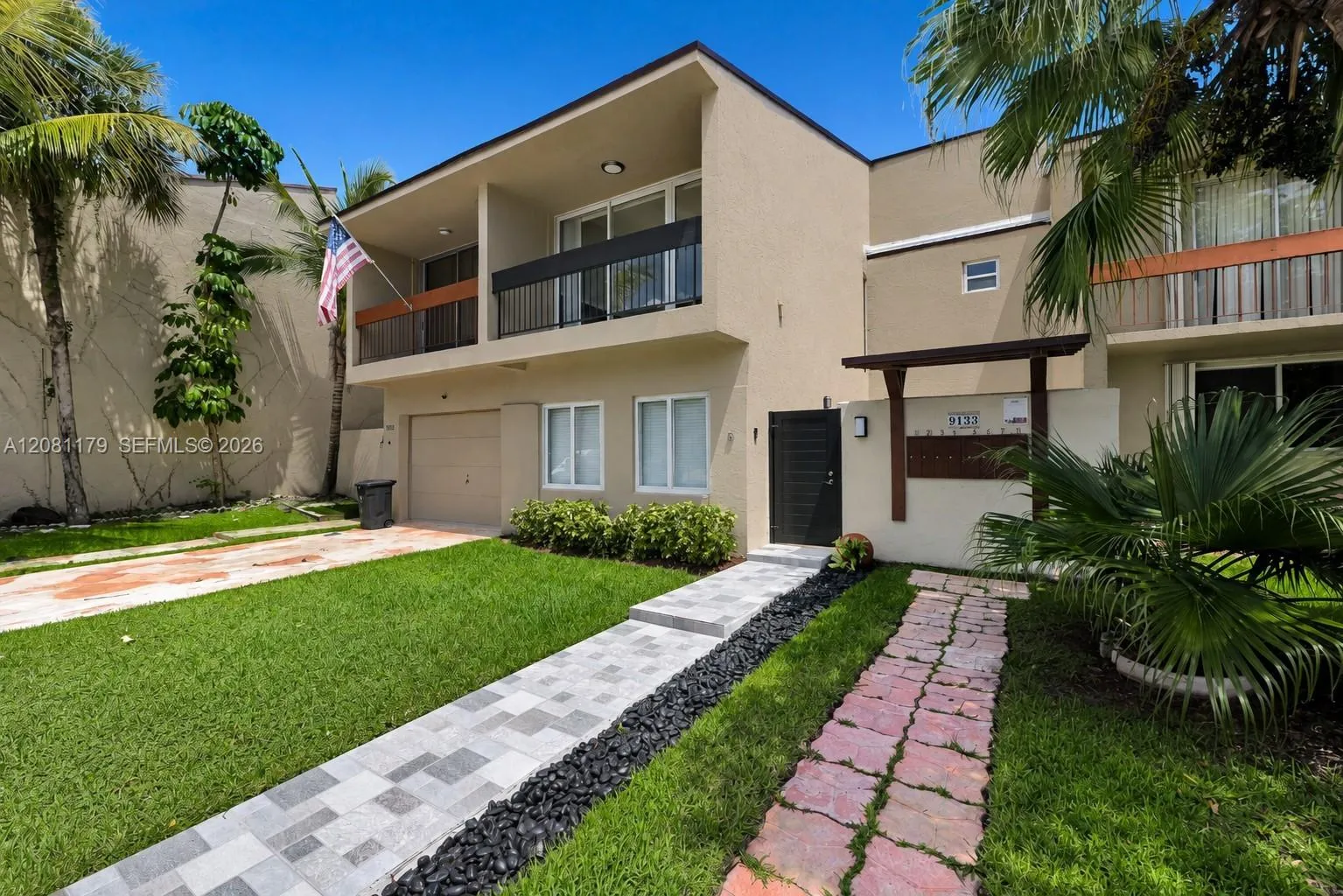 View details of listing 9133 Fontainebleau Boulevard 5, Miami, FL 33172 Miami with MLS#