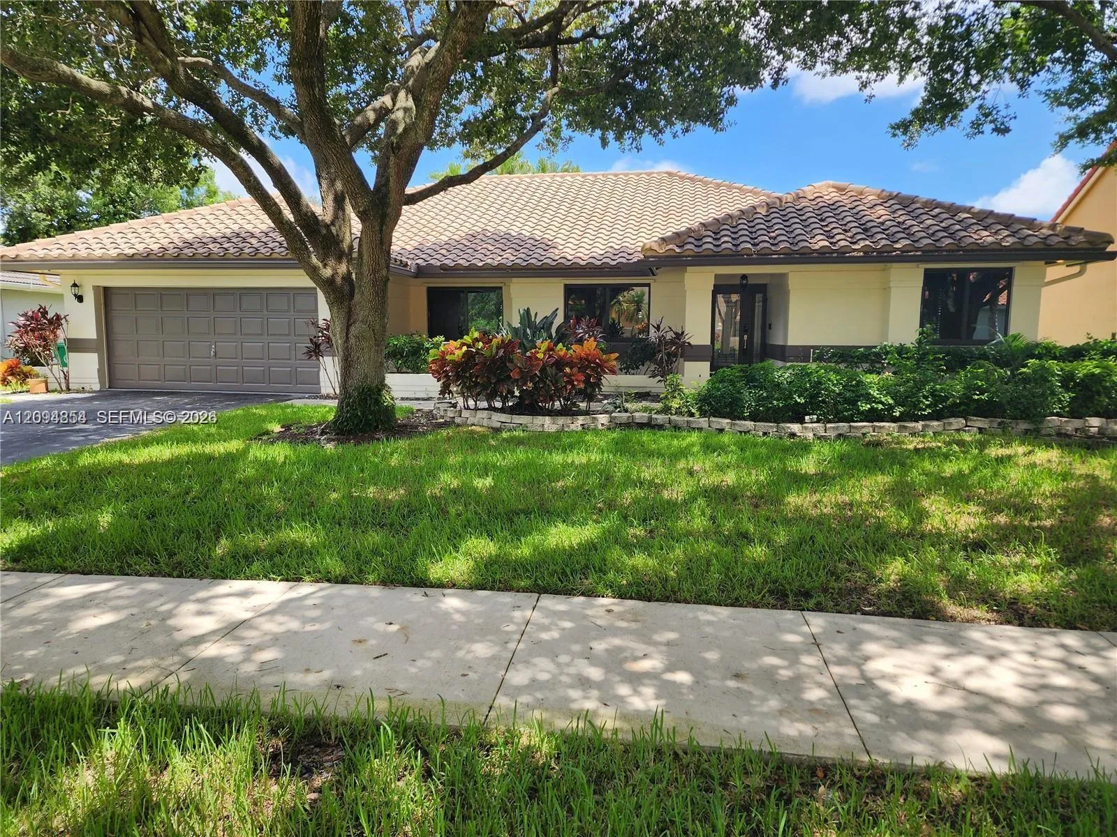 View details of listing 9135 S Southern Orchard Road S 9135, Davie, FL 33328 Davie with MLS# 