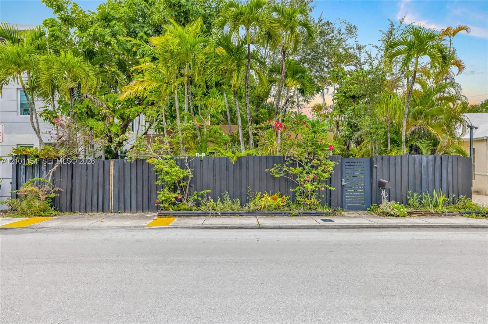Listing  917 SE 2nd Court, Fort Lauderdale, FL 33301, Fort Lauderdale, FL 33301