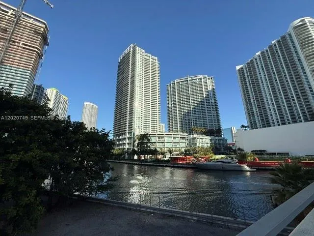 Listing  92 SW 3rd Street 1804, Miami, FL 33130, Miami, FL 33130