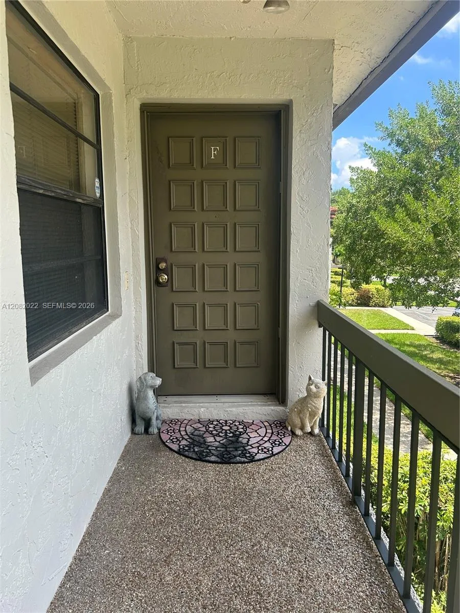 View details of listing 9205 Pecky Cypress Lane 8F, Boca Raton, FL 33428 Boca Raton with MLS#
