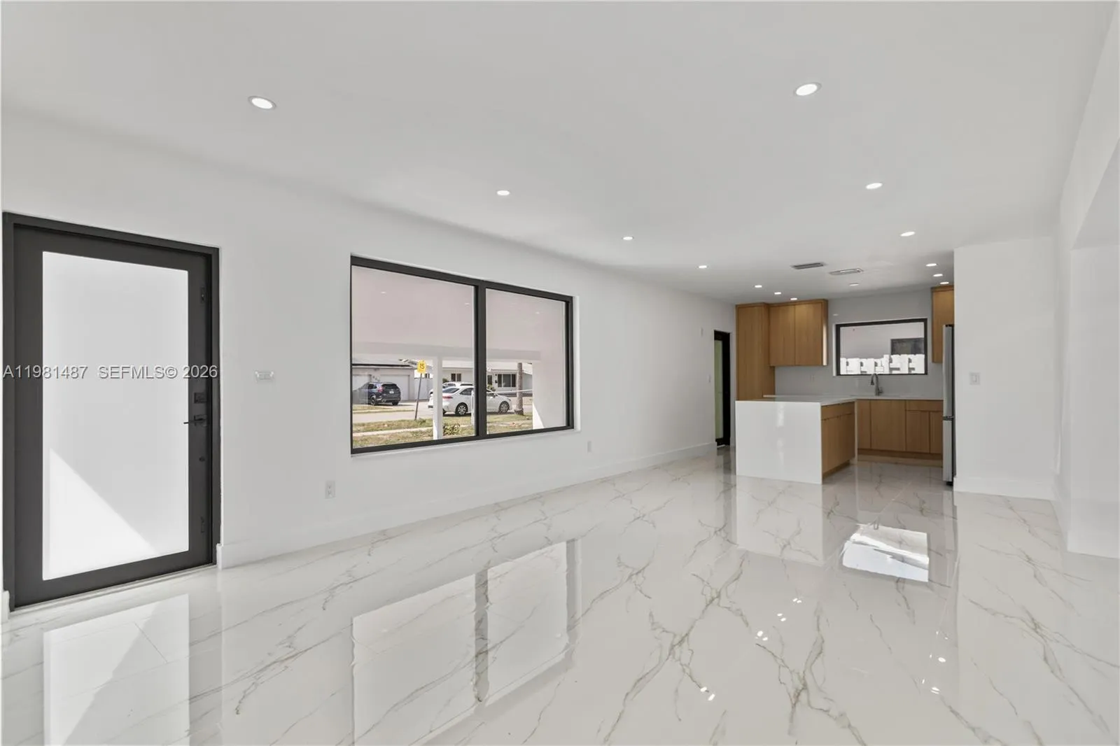 Listing  921 W 50th Place, Hialeah, FL 33012, Hialeah, FL 33012