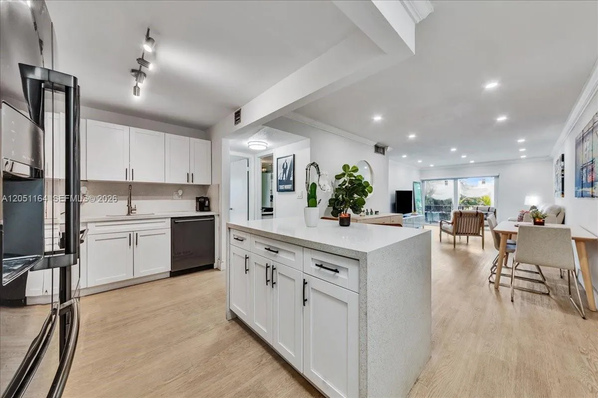 Listing  9225 SW 87th Avenue A12, Miami, FL 33176, Miami, FL 33176
