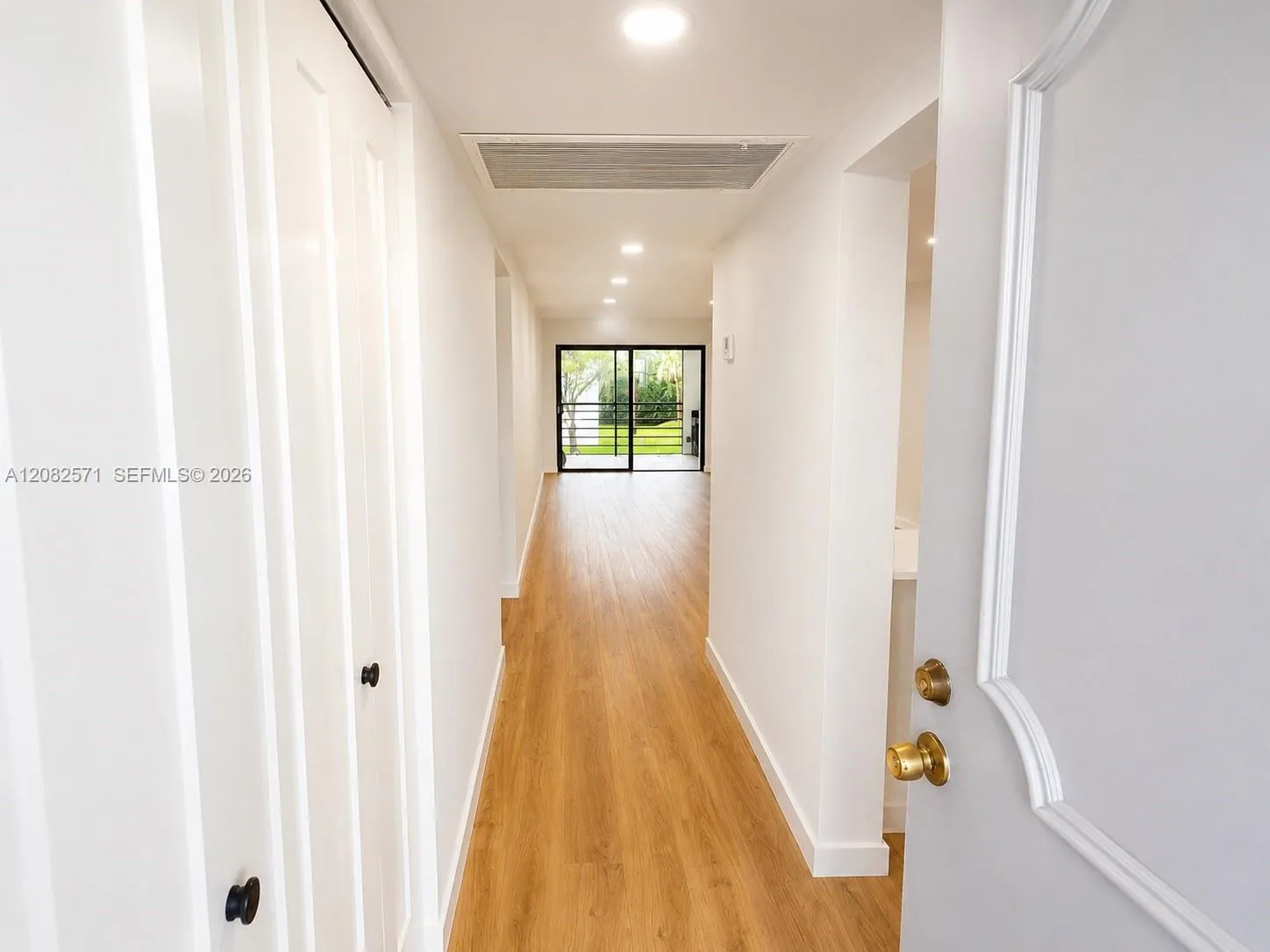 Listing  9233 SW 8th Street 207, Boca Raton, FL 33428, Boca Raton, FL 33428
