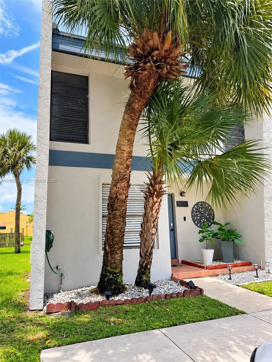 Listing  9251 NW 14th Court 257, Pembroke Pines, FL 33024, Pembroke Pines, FL 33024