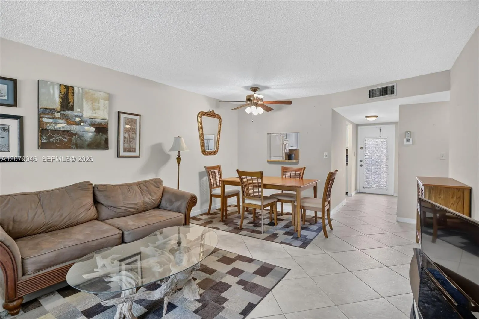 Listing  9261 Sunrise Lakes Boulevard 203, Sunrise, FL 33322, Sunrise, FL 33322