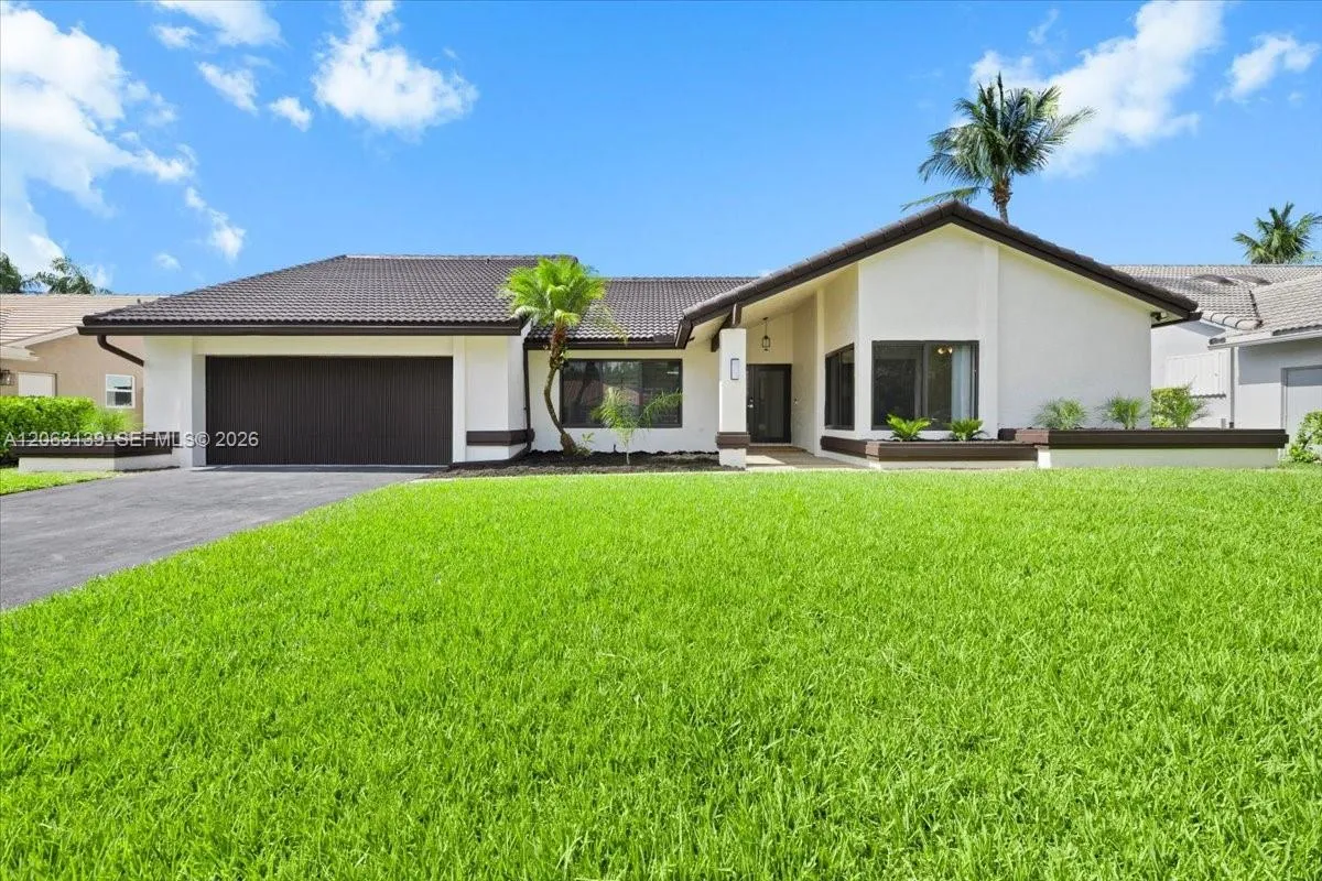 Listing  9272 NW 18th Street, Plantation, FL 33322, Plantation, FL 33322