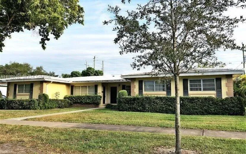 View details of listing 930 Benevento Avenue 930, Coral Gables, FL 33146 Coral Gables with MLS#