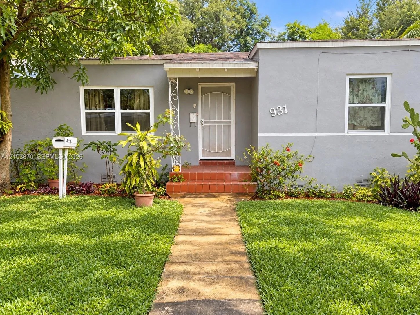 View details of listing 931 NE 130th Street, North Miami, FL 33161 North Miami with MLS#