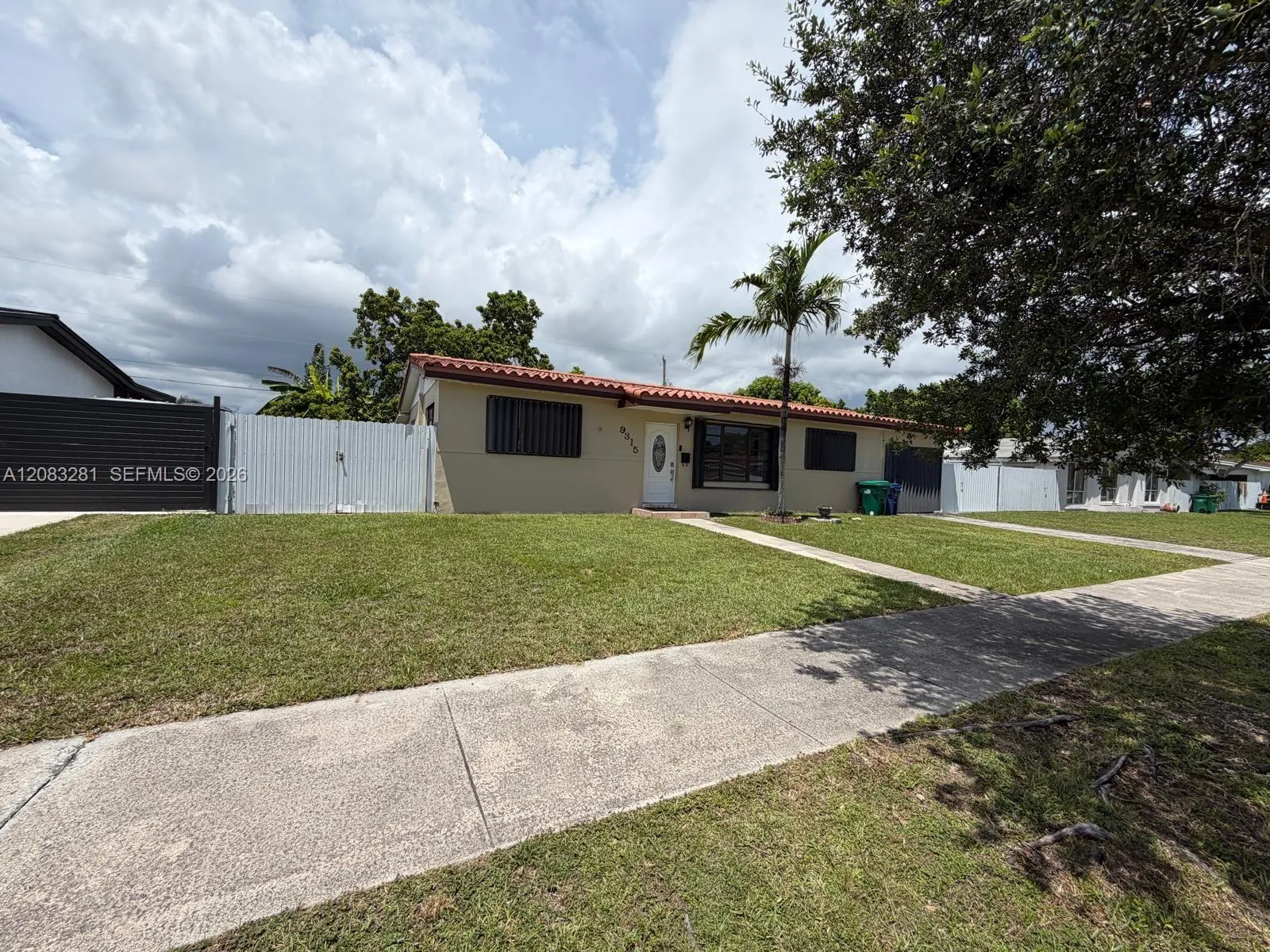 View details of listing 9315 Jamaica Drive, Cutler Bay, FL 33189 Cutler Bay with MLS#