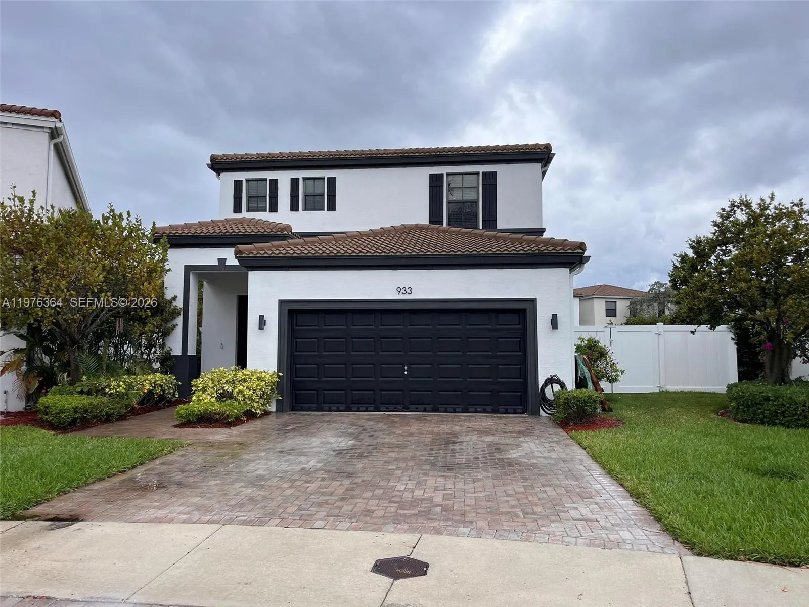 Listing  933 NE 191st Street, Miami, FL 33179, Miami, FL 33179