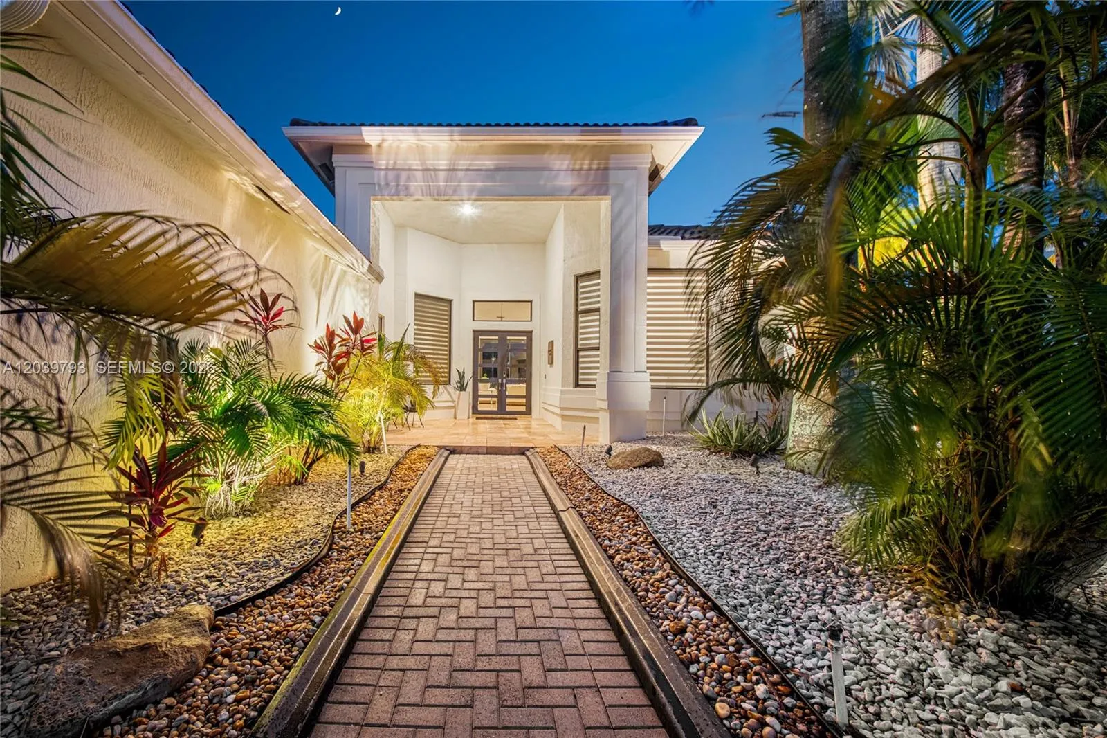 Listing  935 Gulfstream Court, Weston, FL 33327, Weston, FL 33327