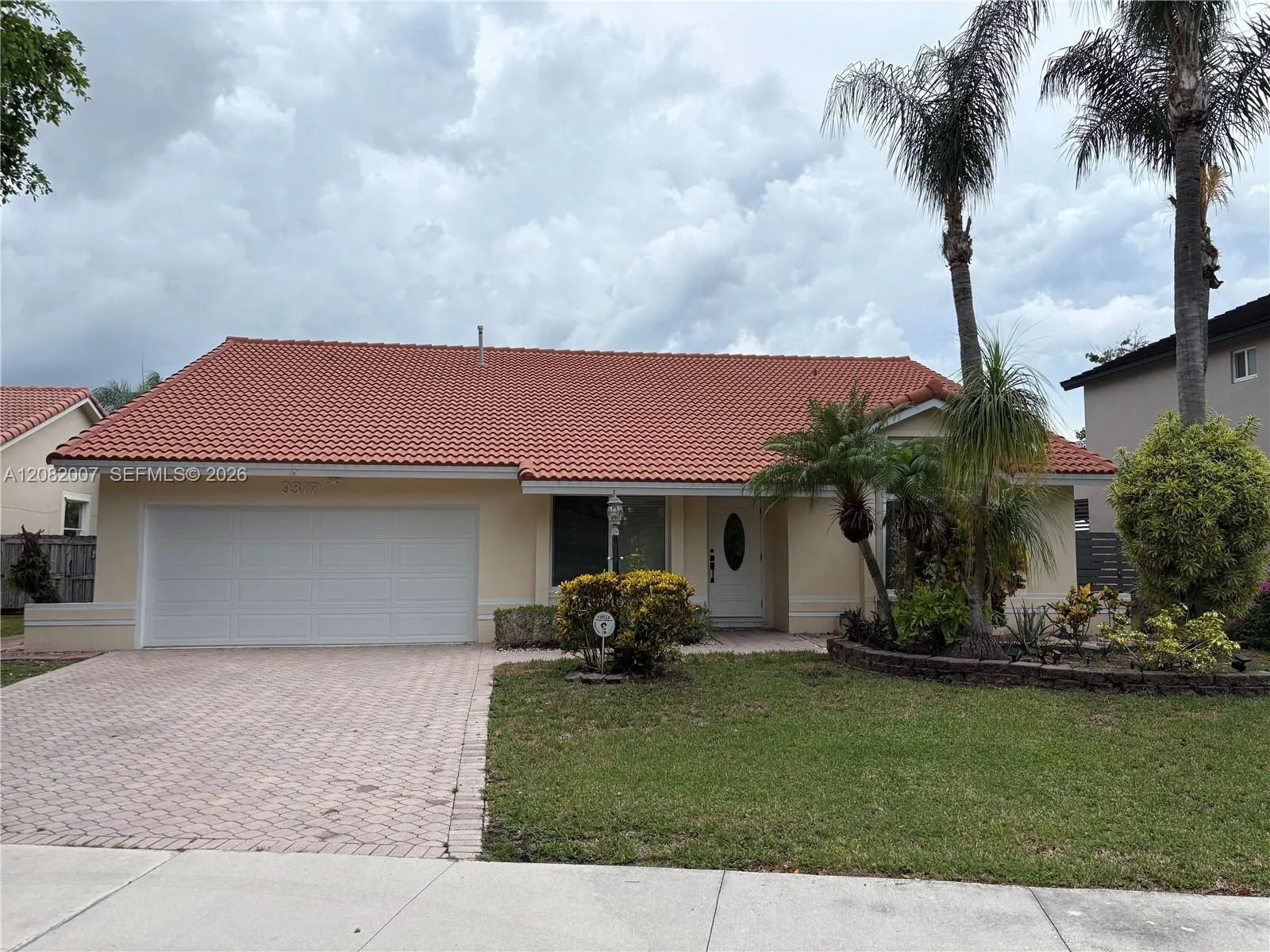 View details of listing 9377 SW 212th Terrace 9377, Cutler Bay, FL 33189 Cutler Bay with MLS# 